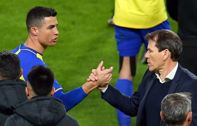 jiuyou-关于风云突变！纽约尼克斯窗口期遗憾出局；欧联版图或变；质疑声仍在；赛程密集仍需轮换的信息-jiuyou